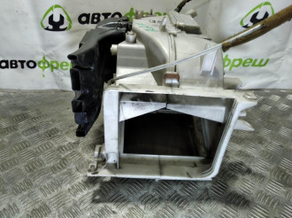 Корпус отопителя Mitsubishi Lancer 7