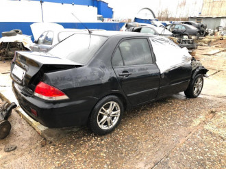 В разборе Mitsubishi Lancer 9