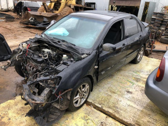 В разборе Mitsubishi Lancer 9