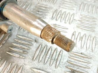 Колонка рулевая Mitsubishi Carisma 2000 2003