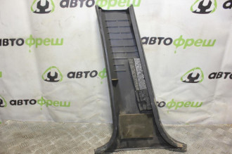 Обшивка стойки правая Mitsubishi Carisma 2000 2003