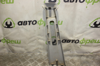 Обшивка стойки правая Mitsubishi Carisma 2000 2003