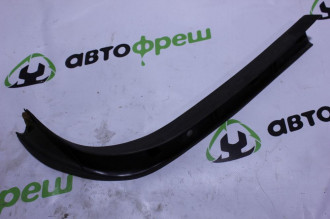 Обшивка багажника левая Mitsubishi Carisma 2000 2003