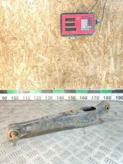 Рычаг задний поперечный правый Mitsubishi Lancer 9