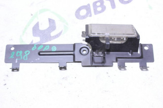 Плафон салонный Mitsubishi Carisma 2000 2003