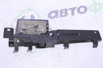 Плафон салонный Mitsubishi Carisma 2000 2003