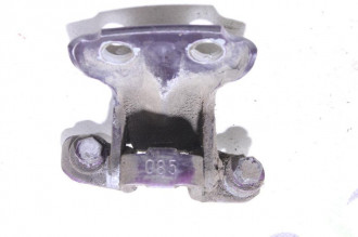 Петля двери задней правой верхняя Mitsubishi Carisma 2000 2003