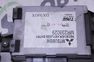 Блок электронный Mitsubishi Carisma 2000 2003