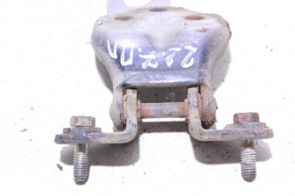 Петля двери передней левой верхняя Mitsubishi Lancer 7