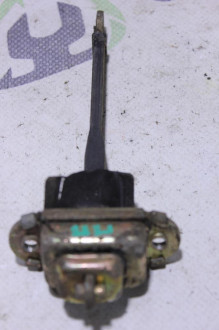 Ограничитель двери задний Mitsubishi Carisma 2000 2003