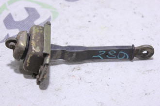 Ограничитель двери задний Mitsubishi Carisma 2000 2003