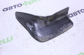 Брызговик левый передний Mitsubishi Lancer 9