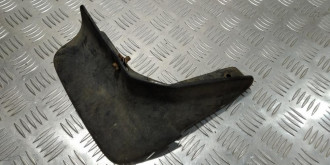 Брызговик правый задний Mitsubishi Lancer 9