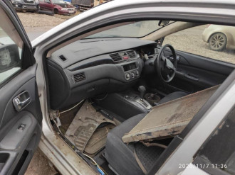 В разборе Mitsubishi Lancer Cedia
