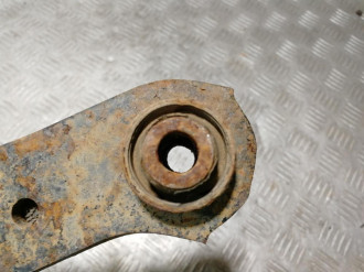 Рычаг задний верхний правый Mitsubishi Lancer 9