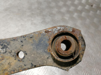 Рычаг задний верхний правый Mitsubishi Lancer 9