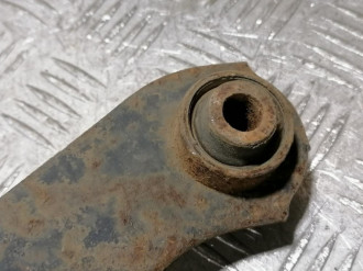 Рычаг задний верхний правый Mitsubishi Lancer 9