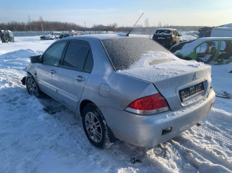 В разборе Mitsubishi Lancer 9