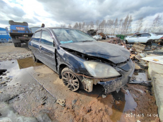 В разборе Mitsubishi Lancer 9