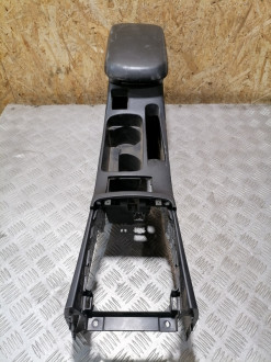 Подлокотник Mitsubishi Lancer 10