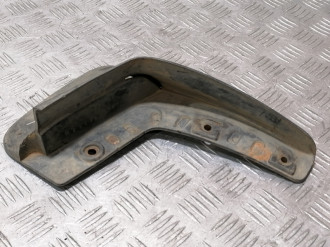 Брызговик левый передний Mitsubishi Lancer 9