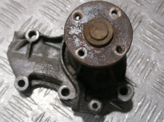 Насос водяной помпа Mitsubishi Carisma 2000 2003