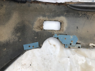 Бампер задний Mitsubishi Lancer Cedia