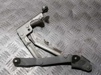 Петля крышки багажника левая Mitsubishi Lancer 9