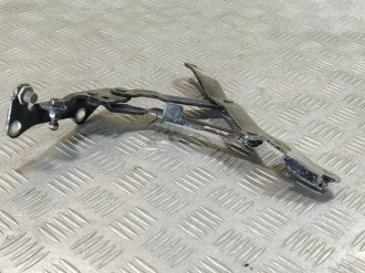 Петля багажника правая Mitsubishi Lancer 9