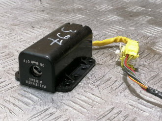 Выключатель подушки безопасности пассажира Mitsubishi L200 КВ