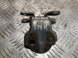 Петля двери задней правой нижняя Mitsubishi Galant 1993 1997