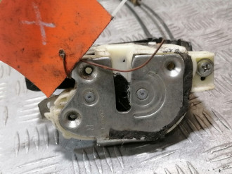 Замок двери передней правой Mitsubishi Lancer 10