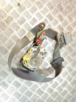 Ремень безопасности передний правый Mitsubishi Lancer Cedia