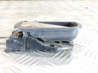 Ручка двери внутренняя задняя левая Mitsubishi Lancer Cedia