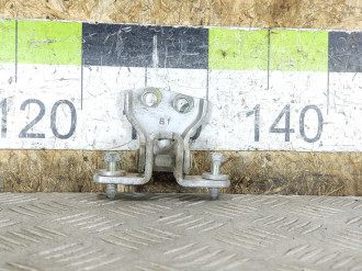 Петля двери задней левой верхняя Mitsubishi Lancer Cedia