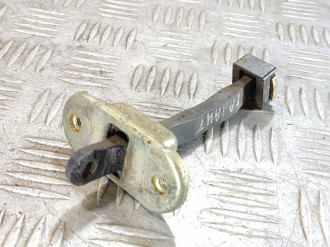 Ограничитель двери задний Mitsubishi Galant 1993 1997