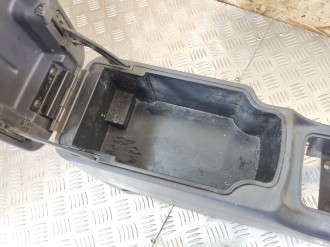 Подлокотник Mitsubishi Galant 1993 1997