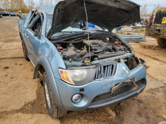 В разборе Mitsubishi L200 КВ