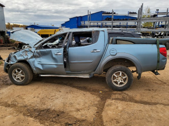 В разборе Mitsubishi L200 КВ