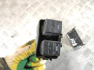 Блок предохранителей Mitsubishi L200 КВ