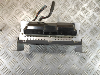 Дисплей информационный Mitsubishi L200 КВ