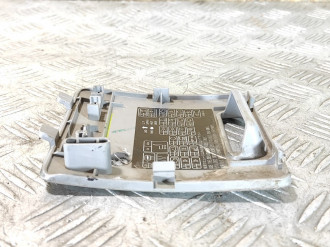 Крышка блока предохранителей Mitsubishi L200 КВ