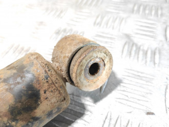 Амортизатор задний левый Mitsubishi L200 КВ