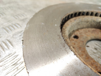 Диск тормозной передний Mitsubishi Lancer 9