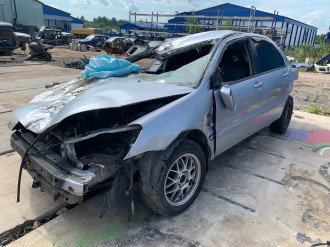 В разборе Mitsubishi Lancer 9