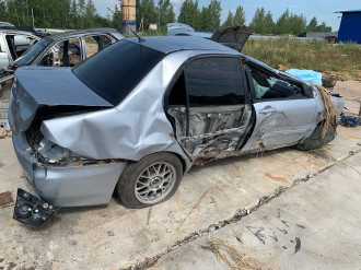 В разборе Mitsubishi Lancer 9