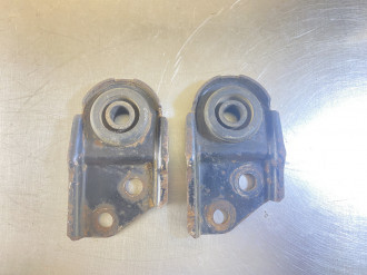 Кронштейн радиатора Mitsubishi Galant 1993 1997