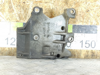 Кронштейн компрессора кондиционера Mitsubishi Lancer 9