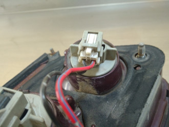 Фонарь задний внутренний левый Mitsubishi Galant 1993 1997