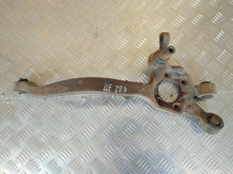 Кулак задний правый Mitsubishi Galant 1993 1997